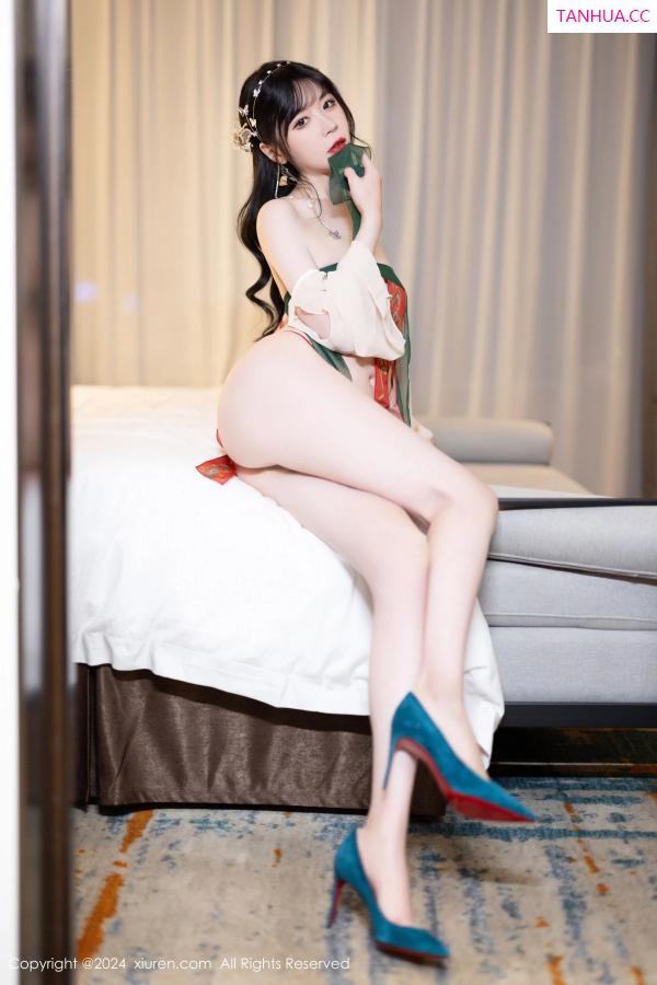 梦心玥  [XiuRen]高清写真图 2024.03.11 No.8208 梦心玥 丝袜美腿第43张图片